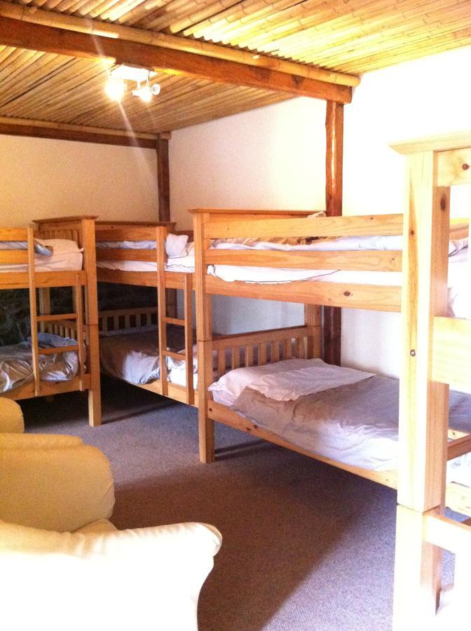 Pantyrathro International Hostel Carmarthen Extérieur photo