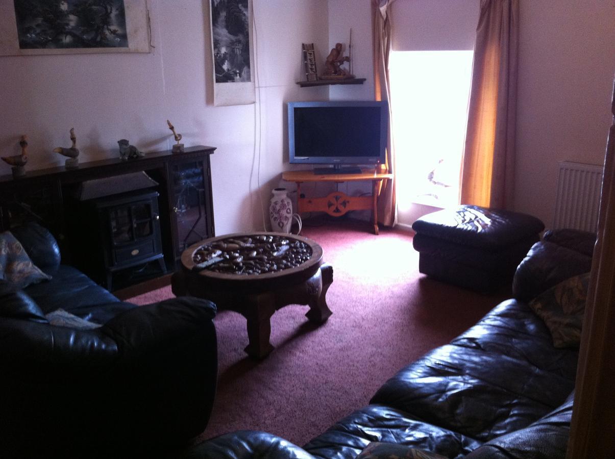 Pantyrathro International Hostel Carmarthen Extérieur photo