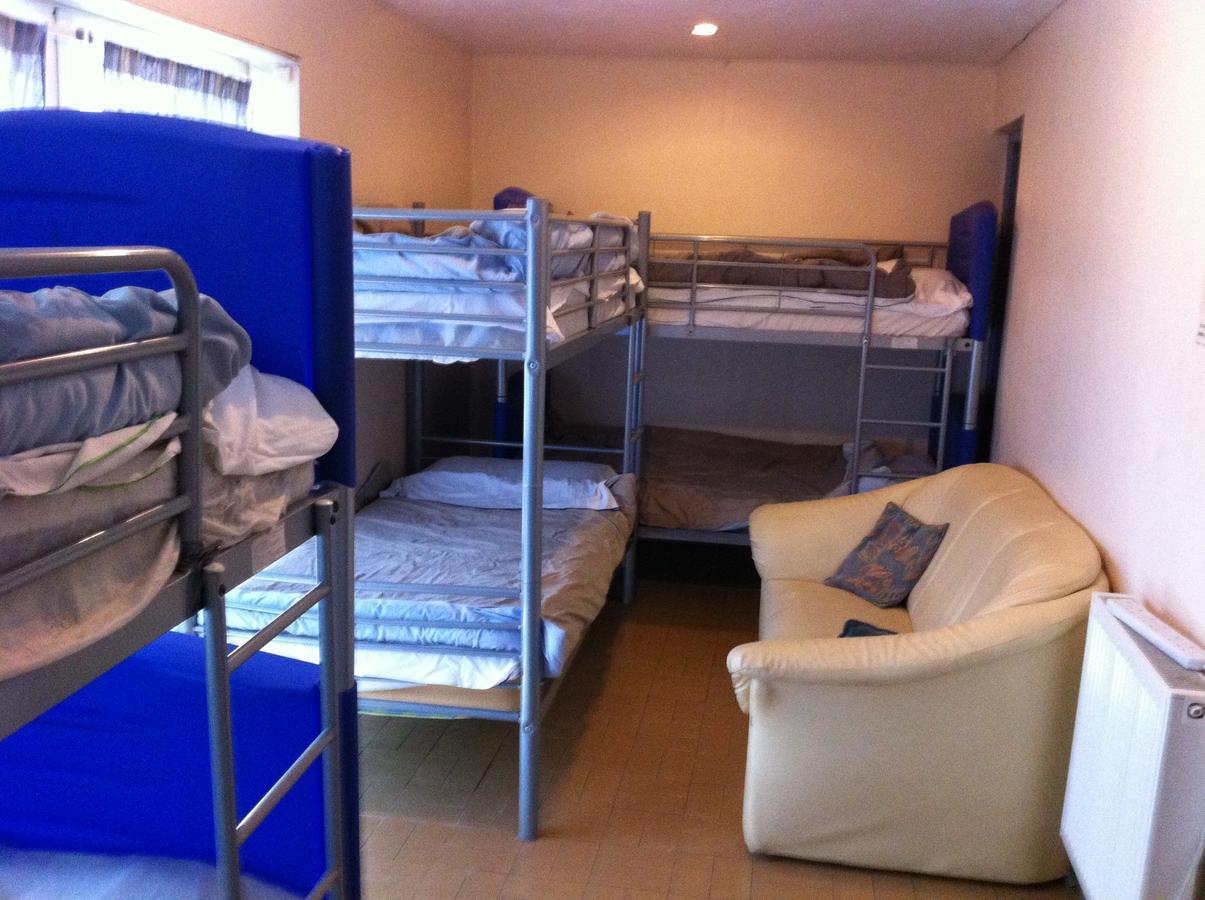 Pantyrathro International Hostel Carmarthen Extérieur photo