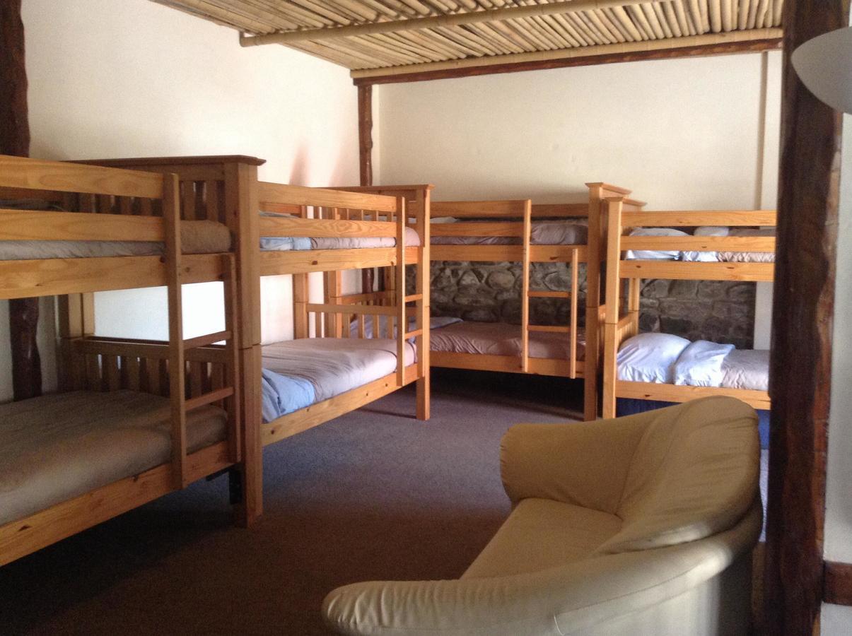 Pantyrathro International Hostel Carmarthen Extérieur photo